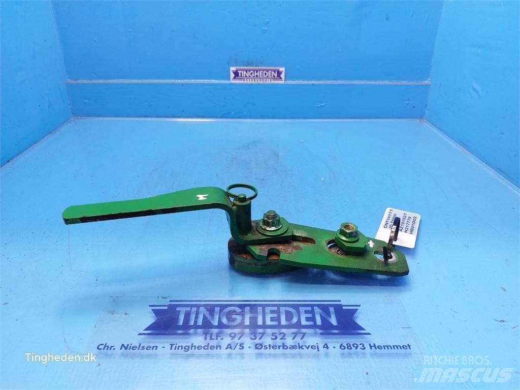John Deere T660I ملحقات الحصادات