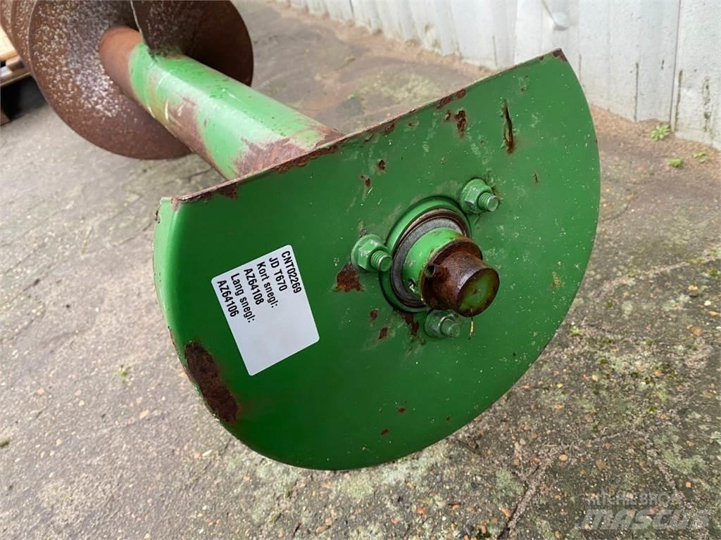 John Deere T670 ملحقات الحصادات