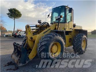 Komatsu WA270 لوادر بعجل