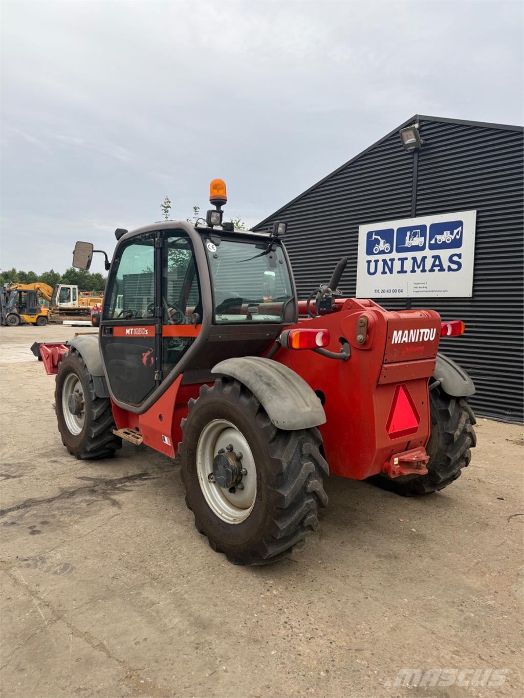 Manitou MT1030 مناولات متداخلة