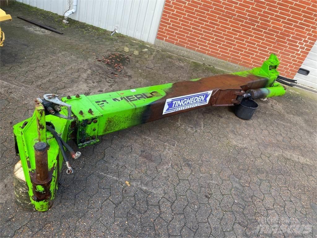 Merlo 28.7 أذرع الغطاس
