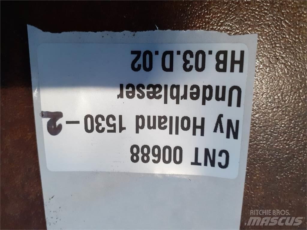 New Holland 1530 معدات نشر الرمال والملح