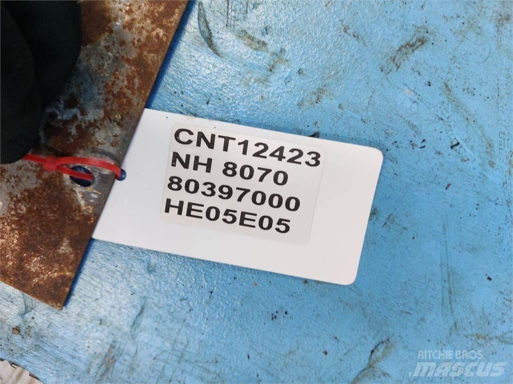 New Holland 8070 ملحقات الحصادات