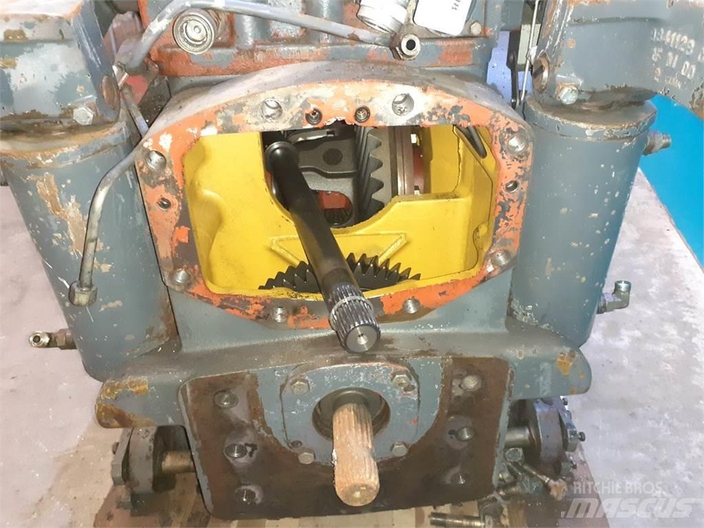 New Holland 8770 أجهزة نقل