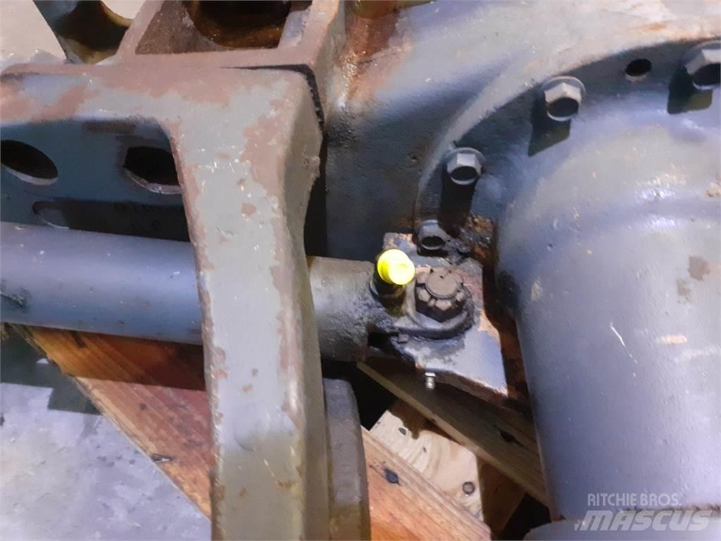 New Holland 8770 ملحقات أخرى للجرارات