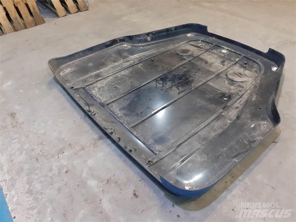 New Holland 8770 كابينة والداخلية