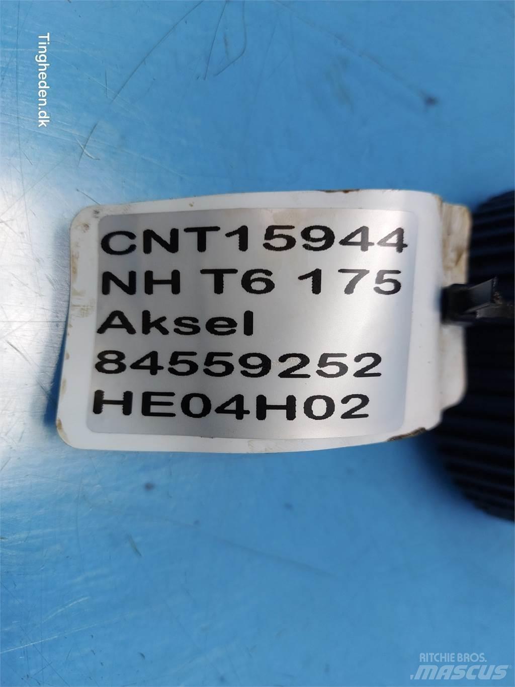 New Holland T6 أجهزة نقل