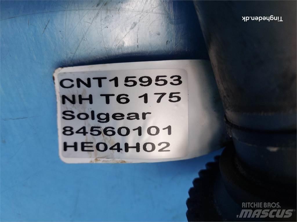 New Holland T6 أجهزة نقل