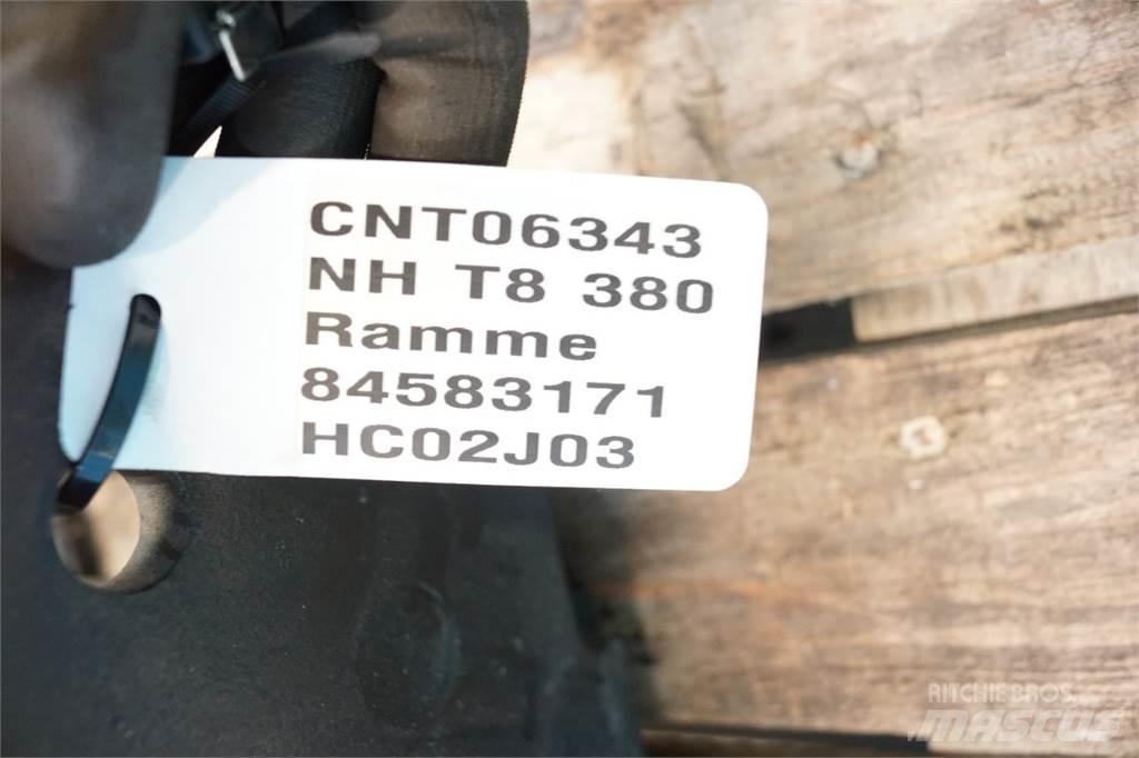 New Holland T8 ملحقات أخرى للجرارات