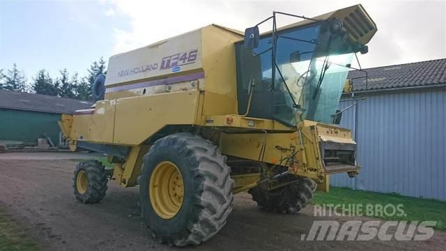 New Holland TF46 حصادات