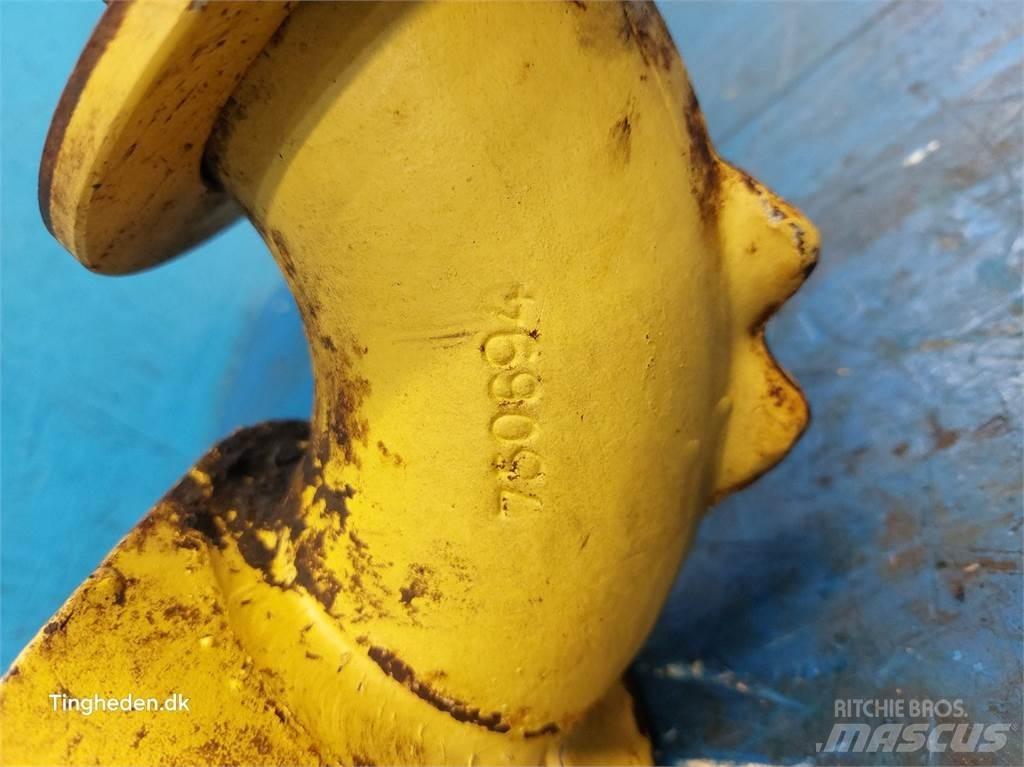 New Holland TF46 ملحقات الحصادات