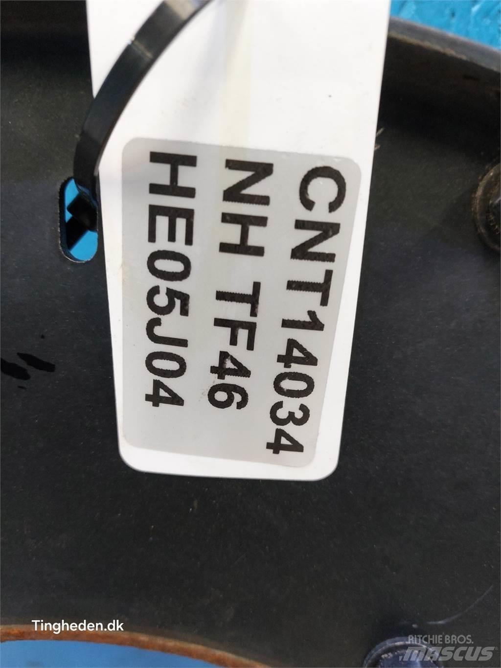 New Holland TF46 ملحقات الحصادات