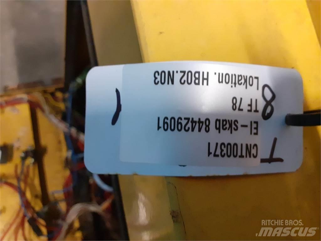 New Holland TF78 إلكترونيات