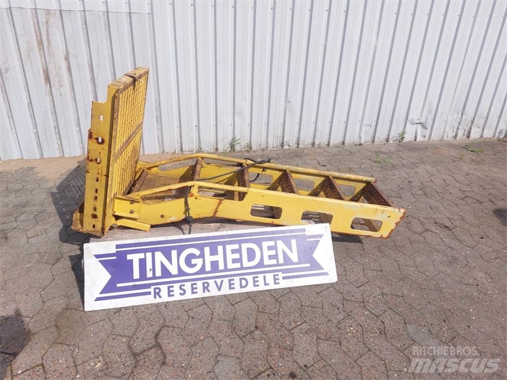 New Holland TF78 كابينة والداخلية