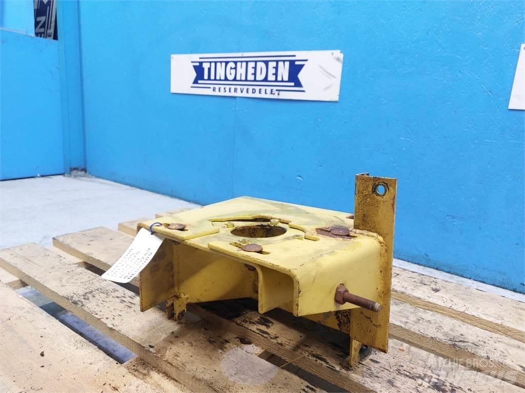 New Holland TX65 محركات