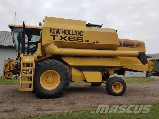 New Holland TX68 حصادات