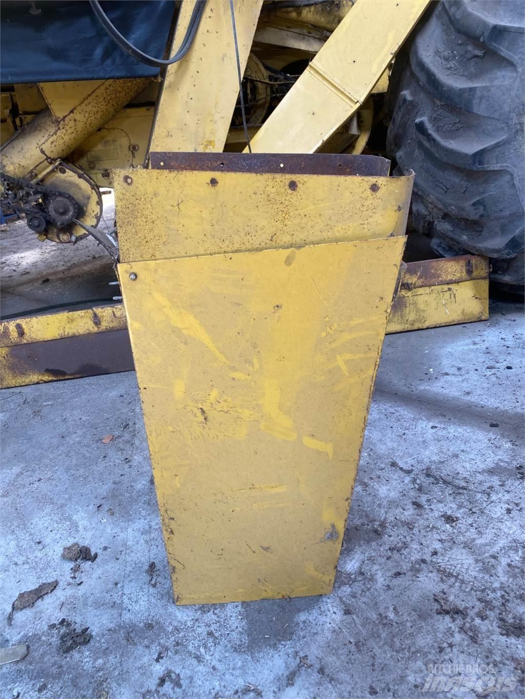New Holland TX68 ملحقات الحصادات