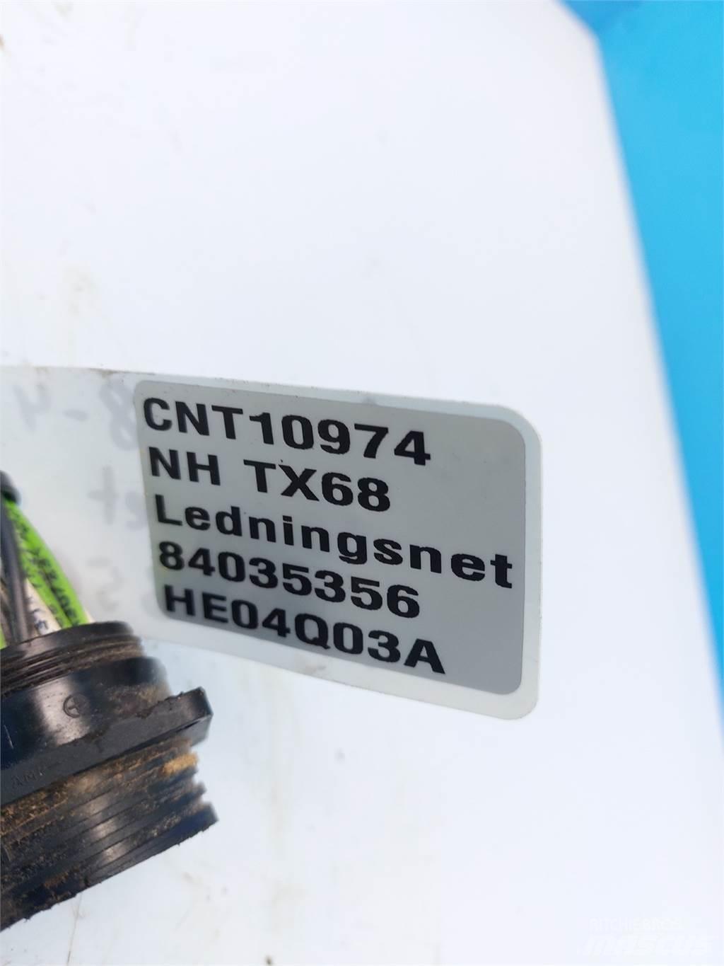 New Holland TX68 إلكترونيات