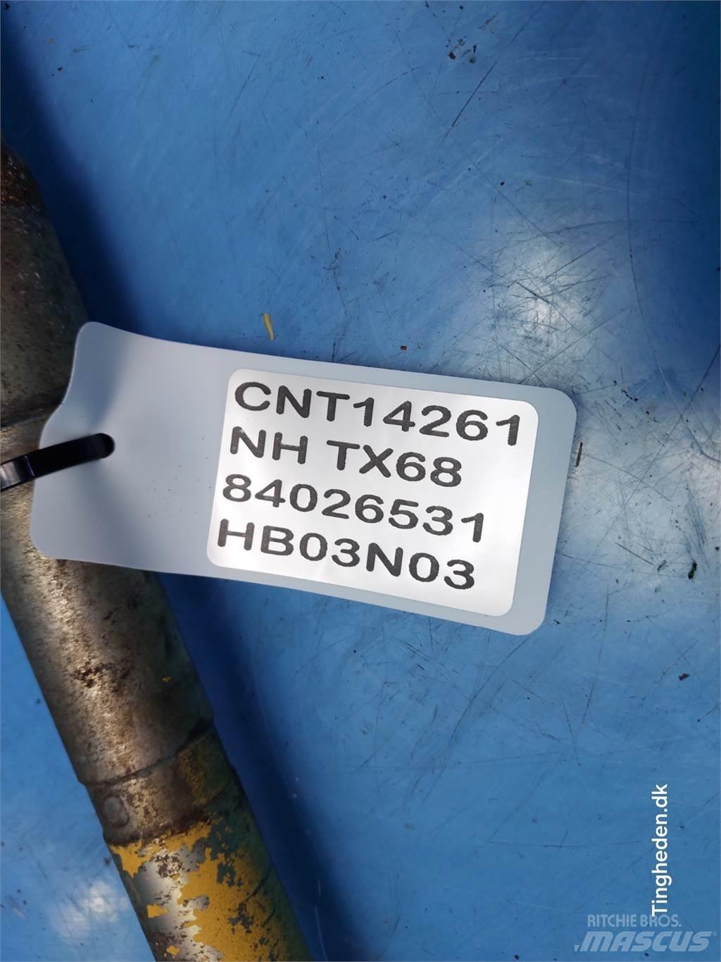 New Holland TX68 مشعات