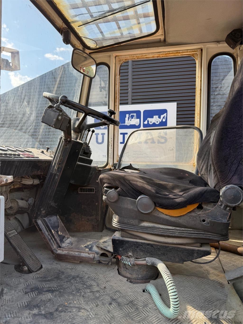 Svetruck 10-60 شاحنات الديزل