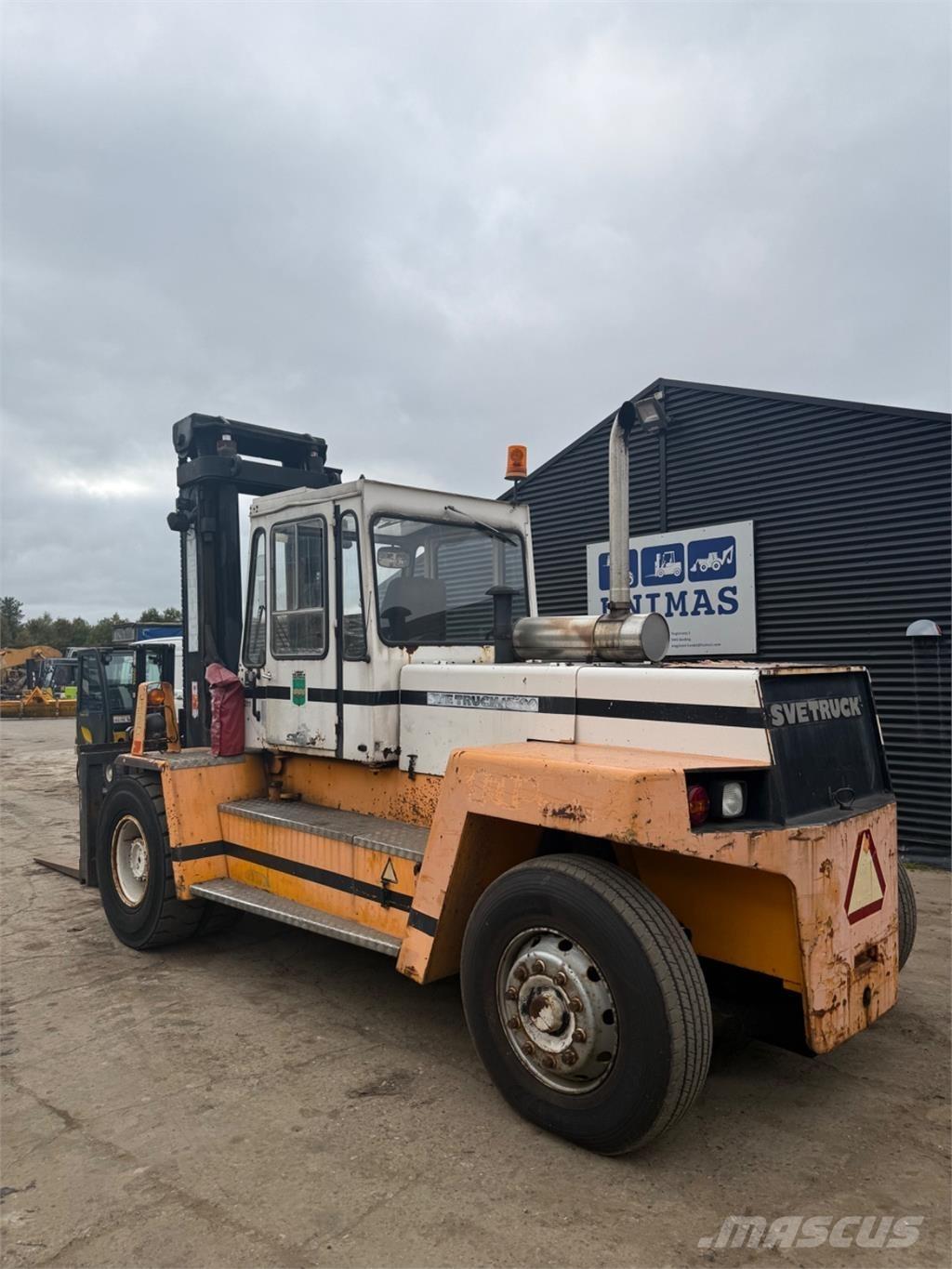Svetruck 15120 شاحنات الديزل