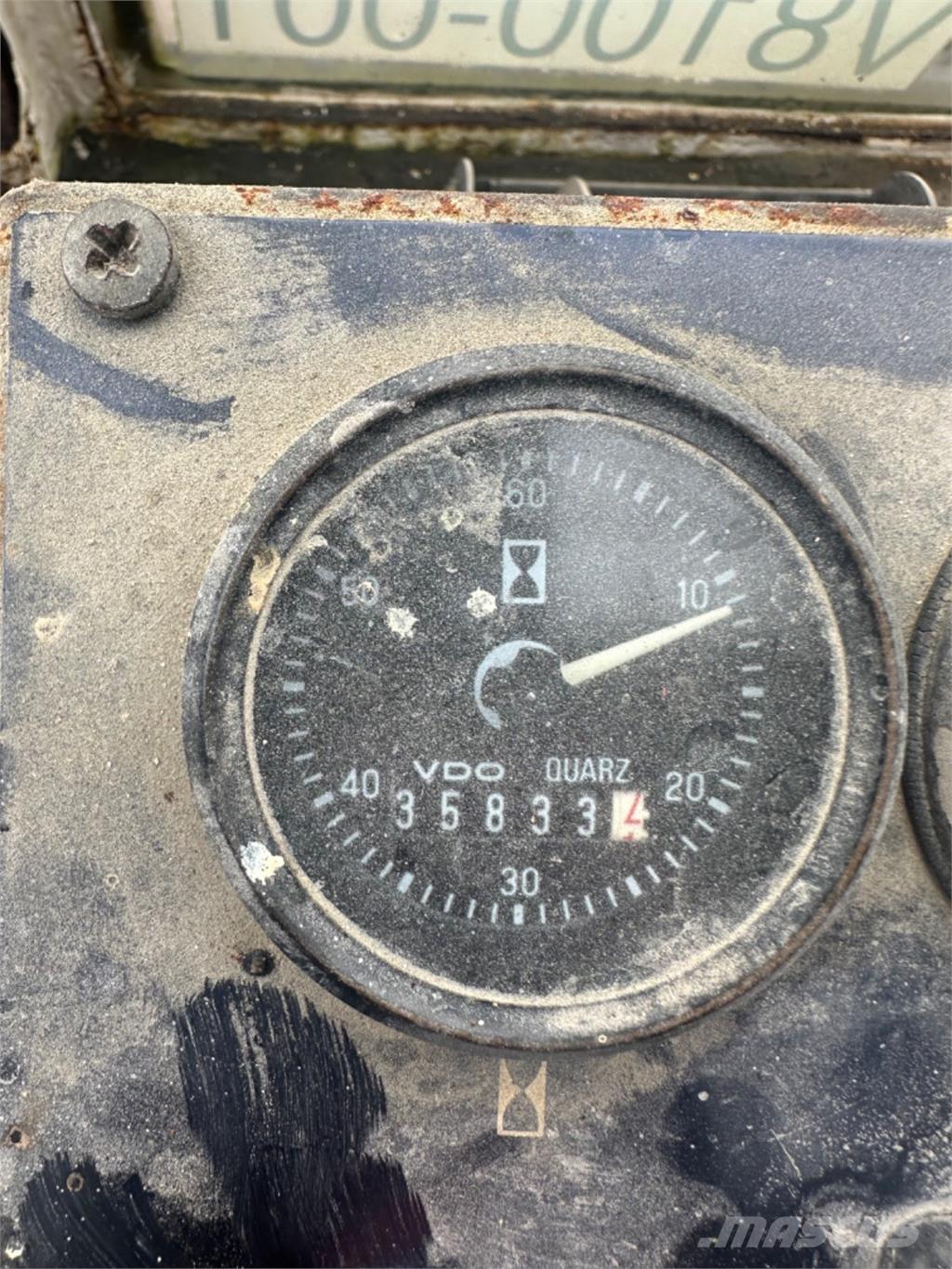 Svetruck 18-1200 شاحنات الديزل