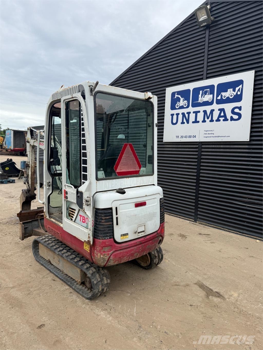 Takeuchi TB016 حفارات صغيرة أقل من 7 طن (حفارات صغيرة)