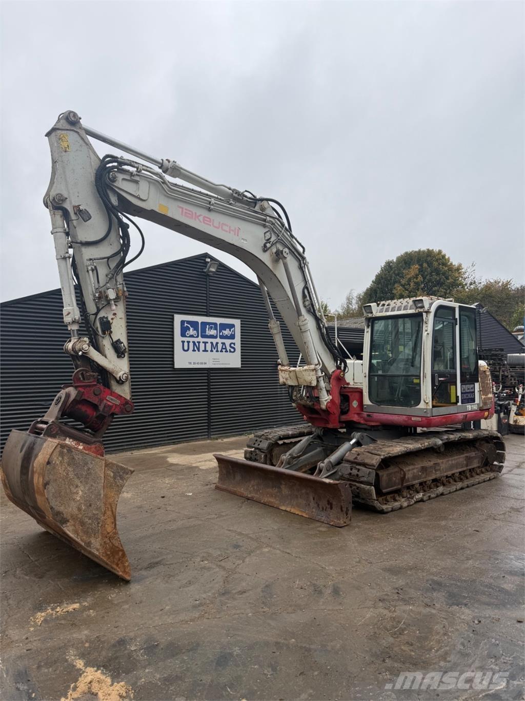 Takeuchi TB1140 حفارات زحافة