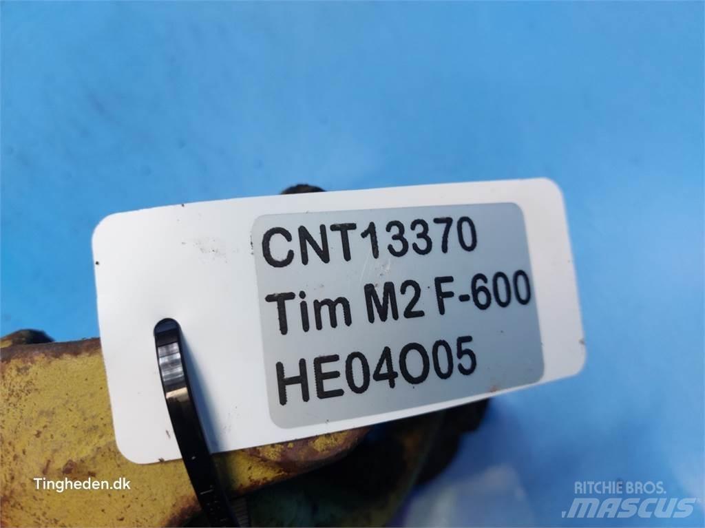 Tim M2 F-600 حصادات بنجر