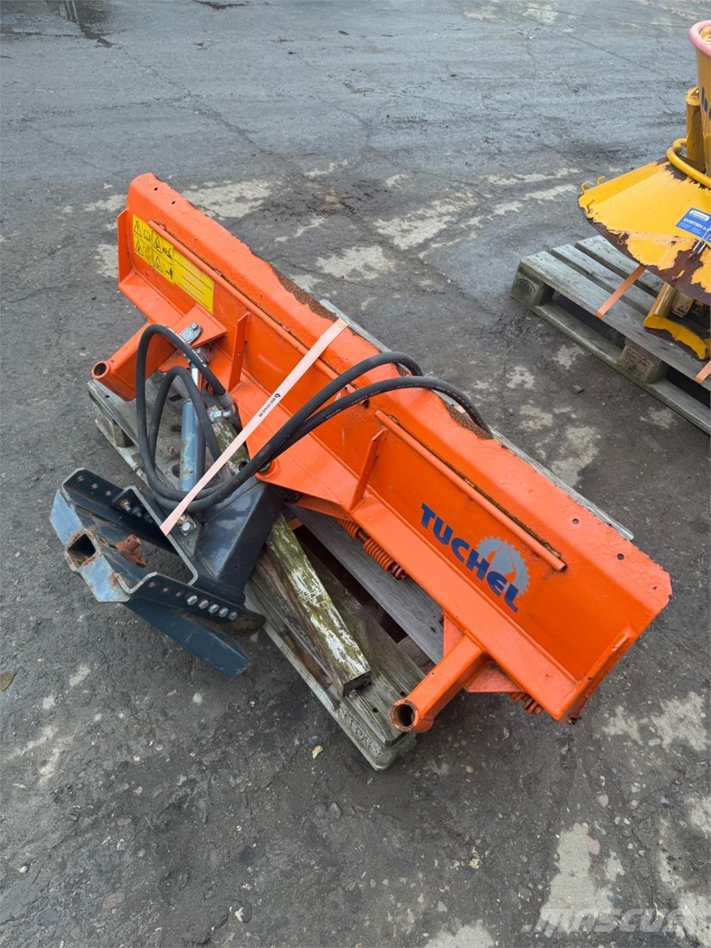  Vinterudstyr كناسات