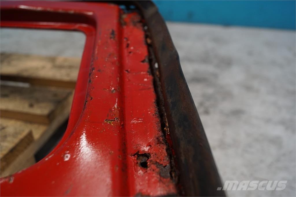 Volvo 650 كابينة والداخلية