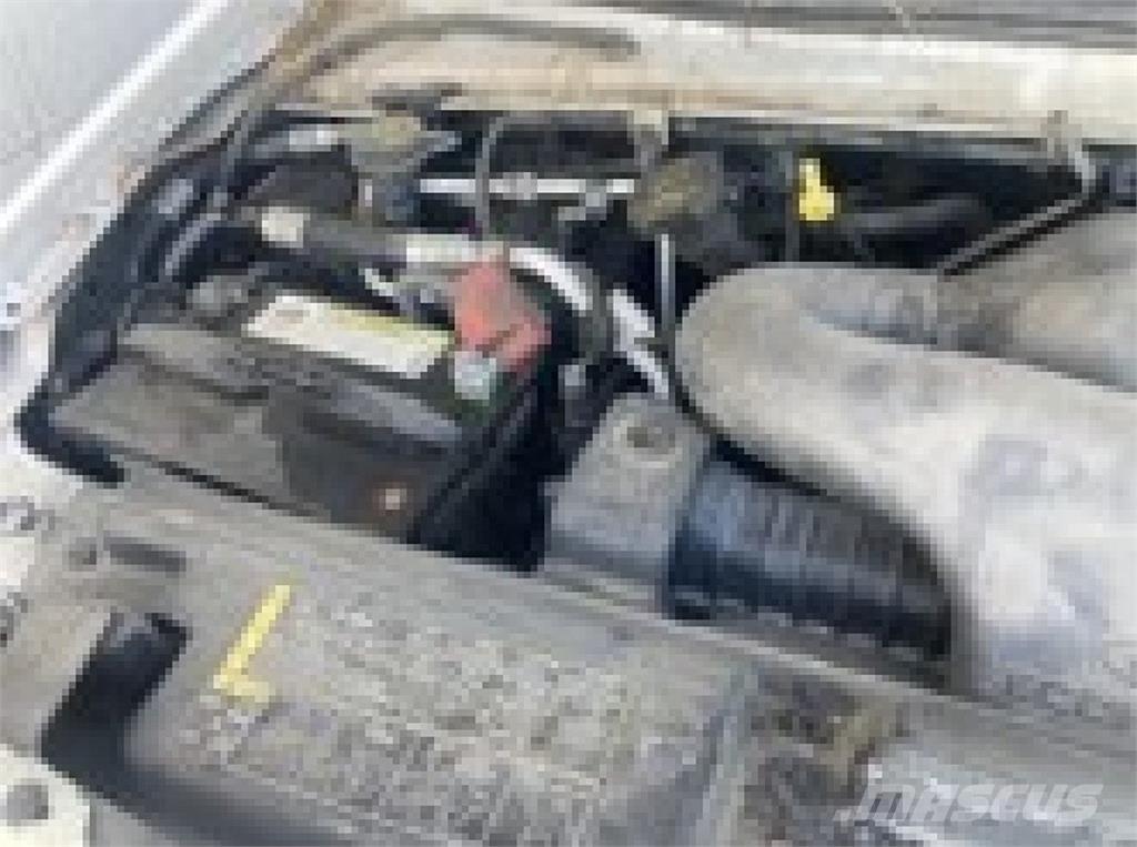 Ford E250 شاحنة مقفلة