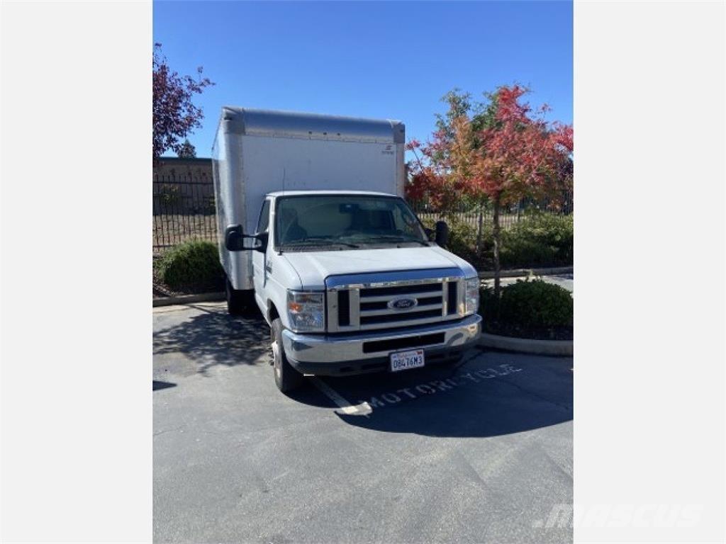 Ford E350 شاحنات ذات هيكل صندوقي