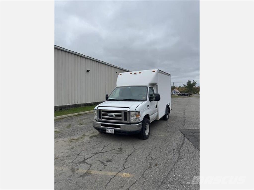 Ford E350 شاحنات ذات هيكل صندوقي