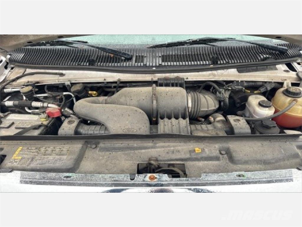 Ford E350 شاحنات ذات هيكل صندوقي