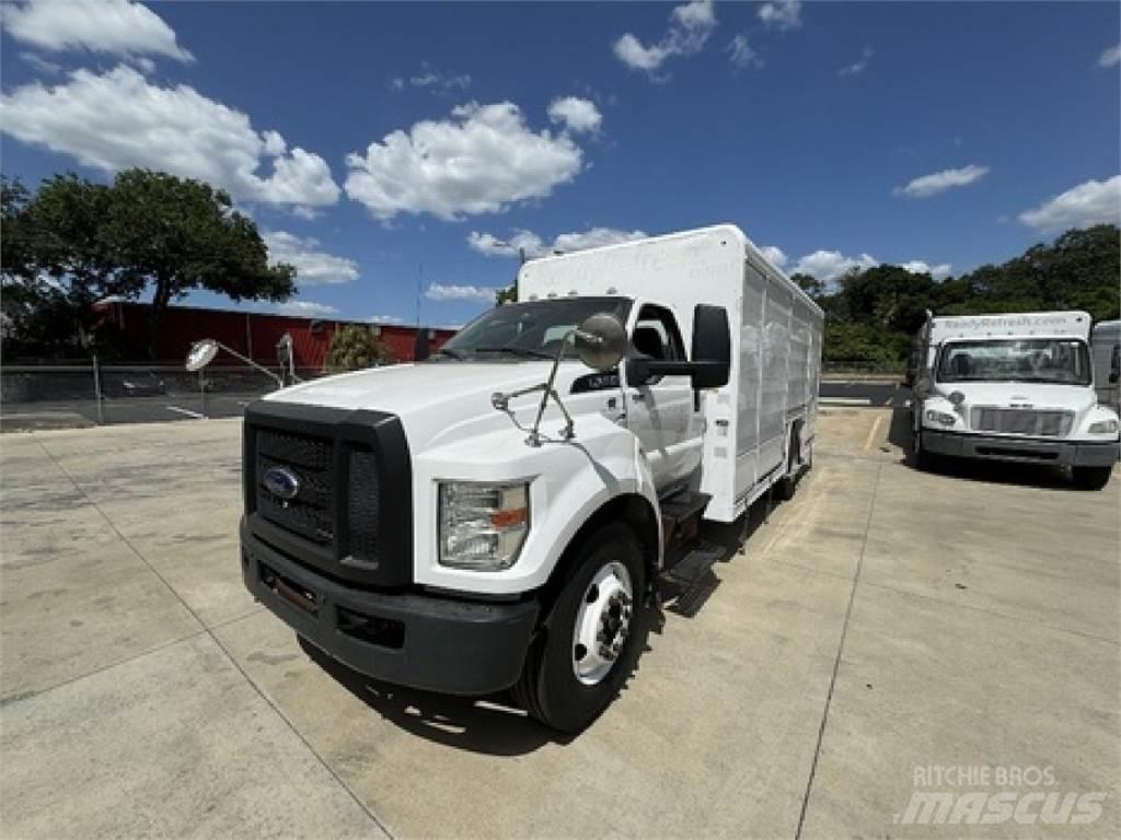 Ford F650 شاحنات نقل المشروبات