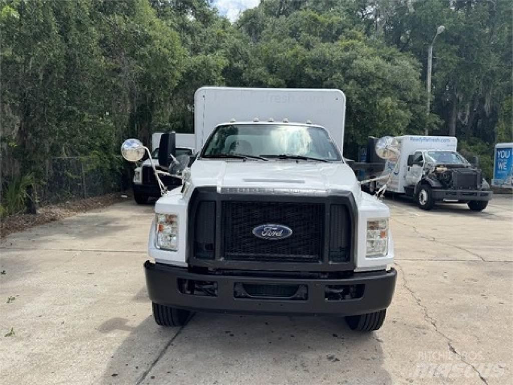 Ford F650 شاحنات نقل المشروبات