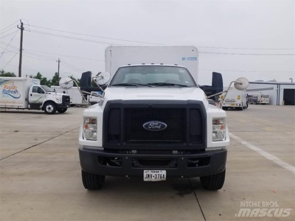 Ford F650 شاحنات نقل المشروبات