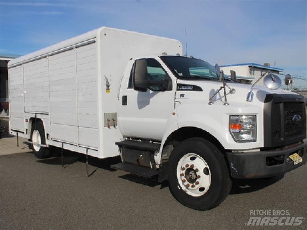 Ford F650 شاحنات نقل المشروبات