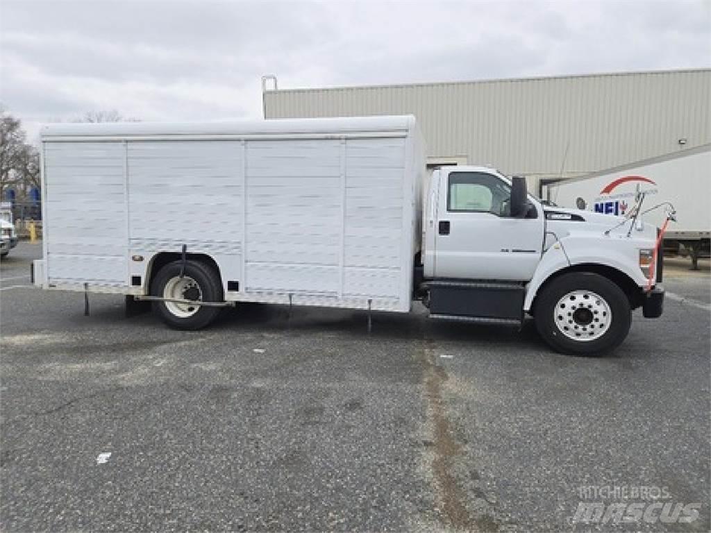 Ford F650 شاحنات نقل المشروبات