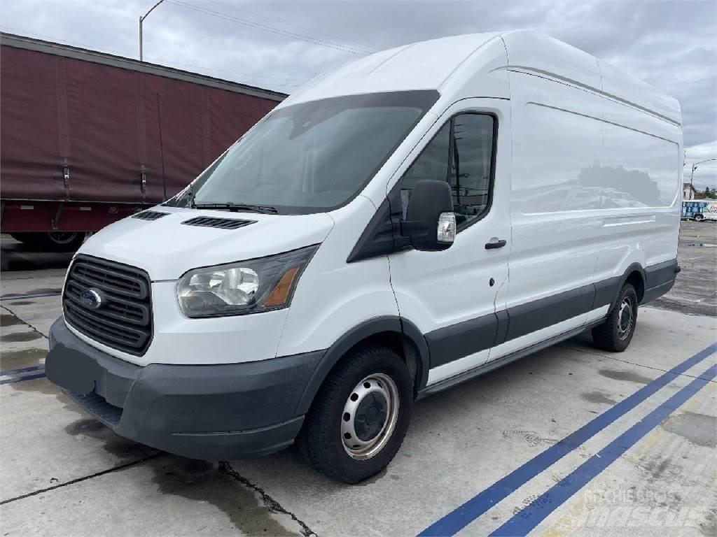 Ford TRANSIT شاحنة مقفلة