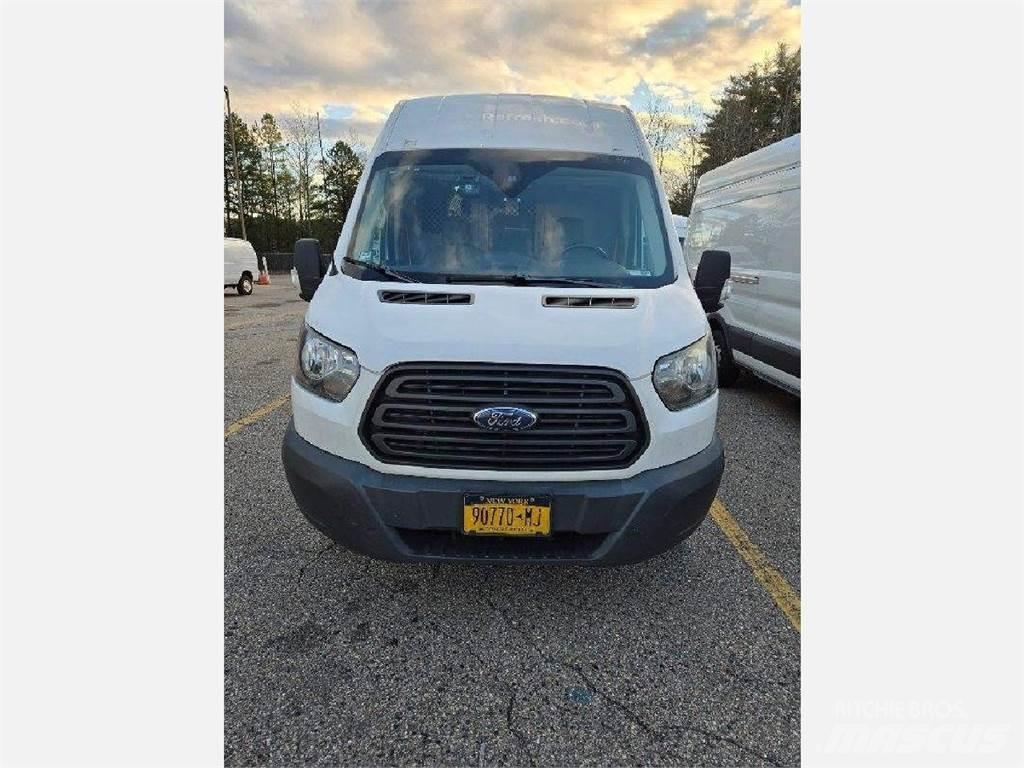 Ford TRANSIT شاحنة مقفلة