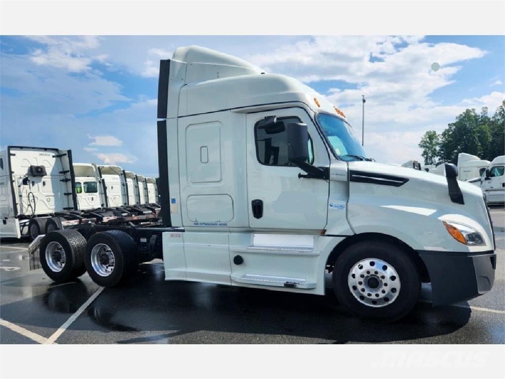 Freightliner 126 وحدات الجر