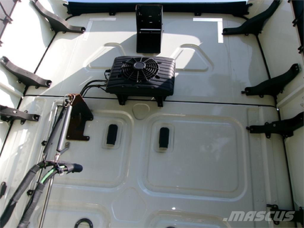 Freightliner 126 وحدات الجر