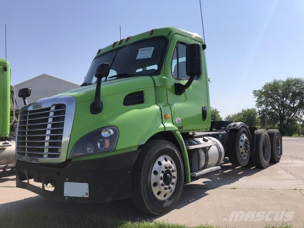 Freightliner CA113 وحدات الجر