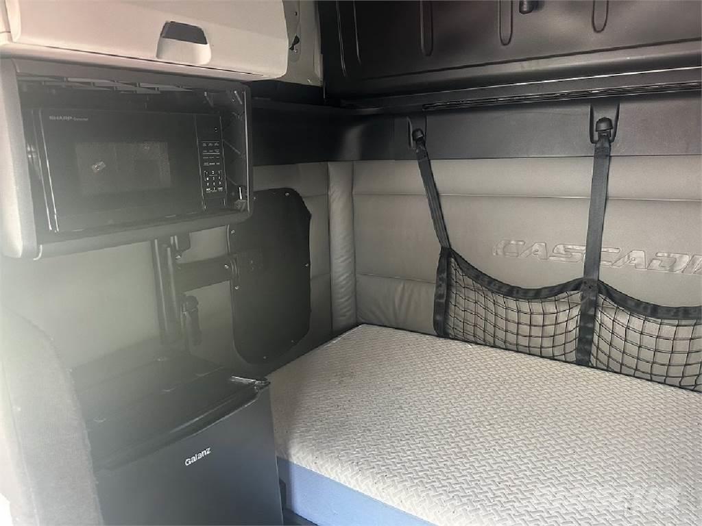 Freightliner CA126 وحدات الجر