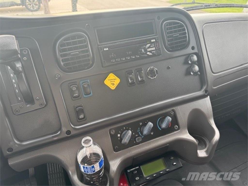 Freightliner M-2 شاحنات بدرجة حرارة قابلة للضبط