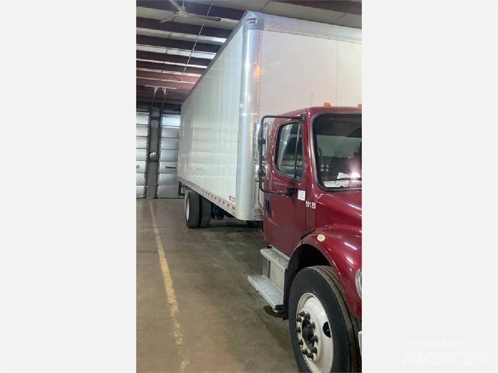 Freightliner M2 شاحنات ذات هيكل صندوقي
