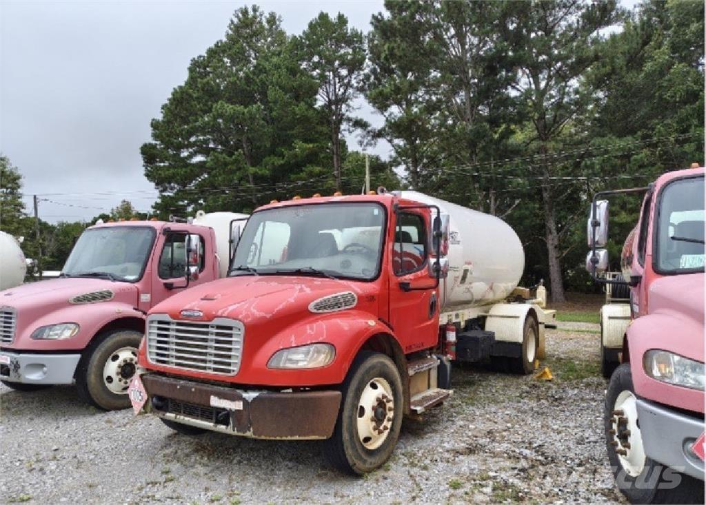 Freightliner M2 شاحنات أخرى
