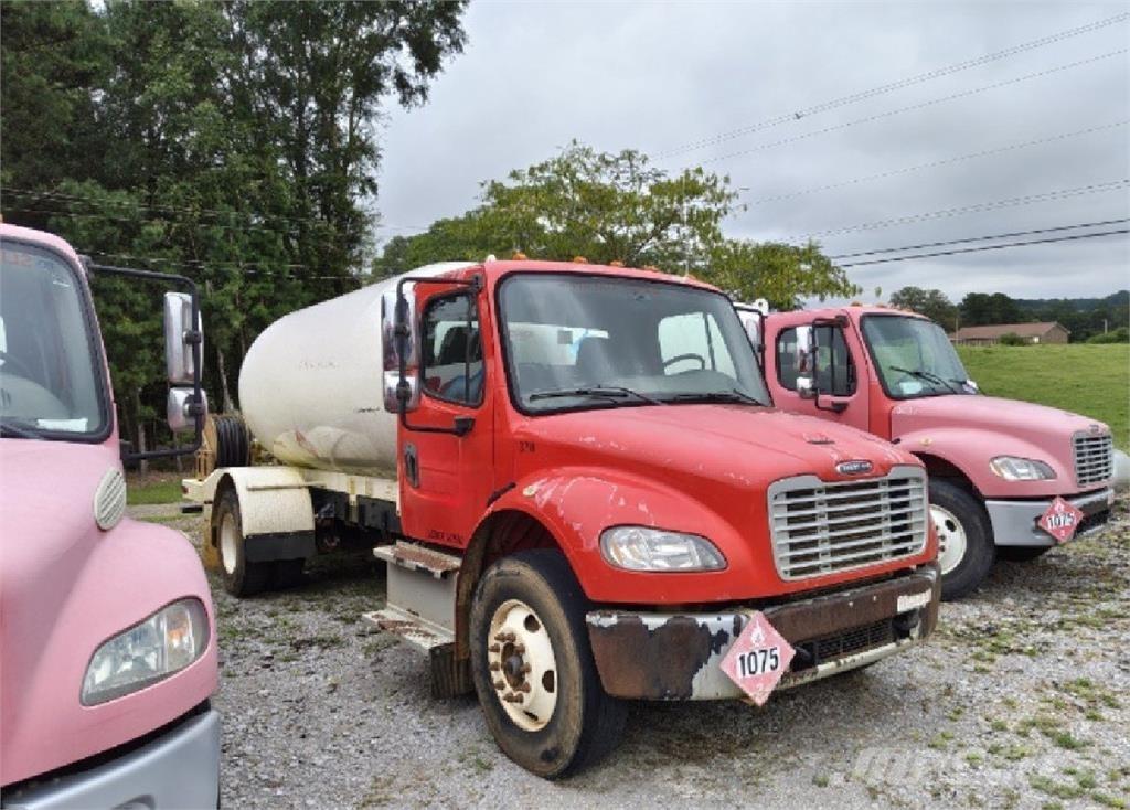 Freightliner M2 شاحنات أخرى